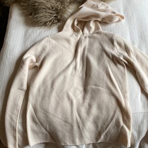 Vince cashmere sweater w hood. S. NWT